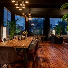 Family-Friendly, Rooftop Views, Near Attractions