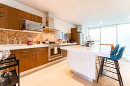 2 Condos in La Roma w/Parking, Perfect for Groups - Image 4