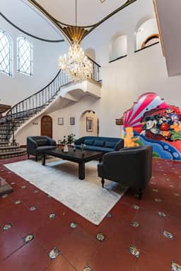 Anzures-Polanco Mansion, Group Dining & Parking - Image 5