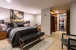 Del Valle Getaway: Workspace and Secure Parking - Image 2