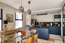 Elegant Juárez Penthouse with Terrace & Wi-Fi - Image 2