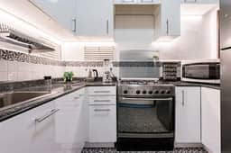 Huge Home for 23, Rare Indoor Garden Near Hotspots - Image 5