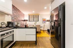 Modern La Condesa Apartment with Gym & Parking - Image 2