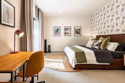 Spacious Condesa Stay, Rooftop Dining, BBQ - Image 4