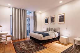 Spacious Home with Terrace & Vibrant Neighborhoodƒ - Image 3