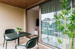 Stay Together in 3 Private Apartments - Image 3