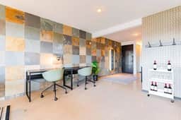 Stylish Condo Near Parks with Smart TV and WiFi - Image 5