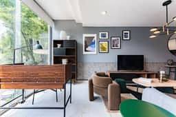 Stylish Polanco Stay, Best for Groups w/ Workspace - Image 4