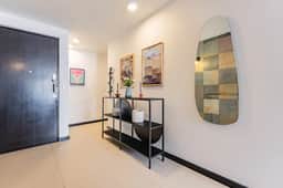 Two Roma Norte Condos with City Views & Workspace - Image 2