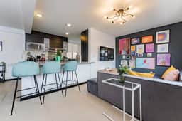 Two Roma Norte Condos with City Views & Workspace - Image 4