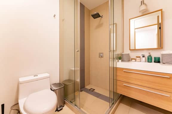 3BR Roma Norte Penthouse w/ Private Rooftop - Image 5