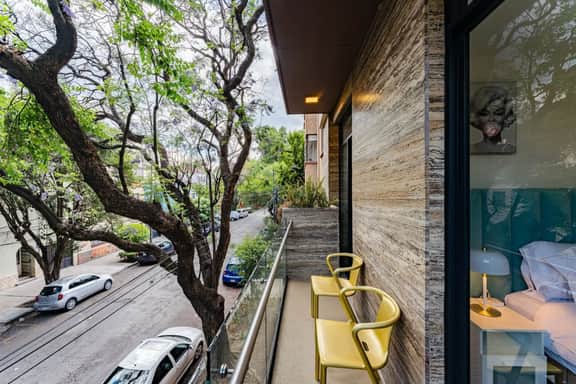 Art Deco Delight with Stunning City Views - Image 2