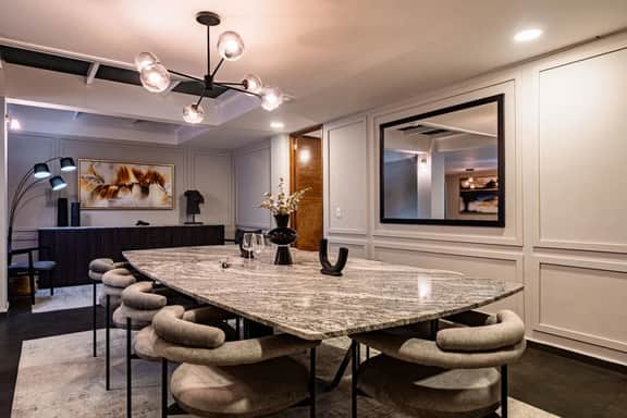 Del Valle Getaway: Workspace and Secure Parking - Image 3