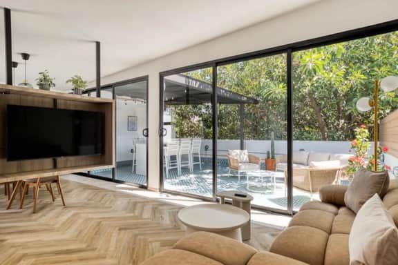 Elegant Juárez Penthouse with Terrace & Wi-Fi - Image 3