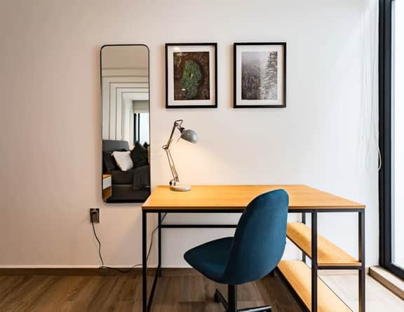 Elegant Polanco Retreat with Balcony and Workspace - Image 5