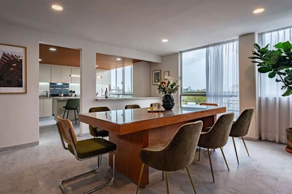 Host Your Entire Group | 9 Bedrooms in Roma Sur - Image 3