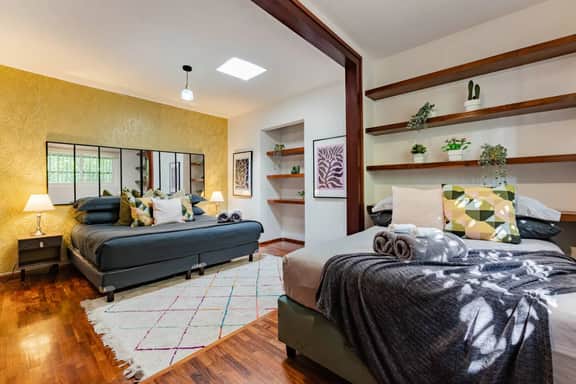 Large Group-Friendly Home with Stunning Rooftop - Image 3