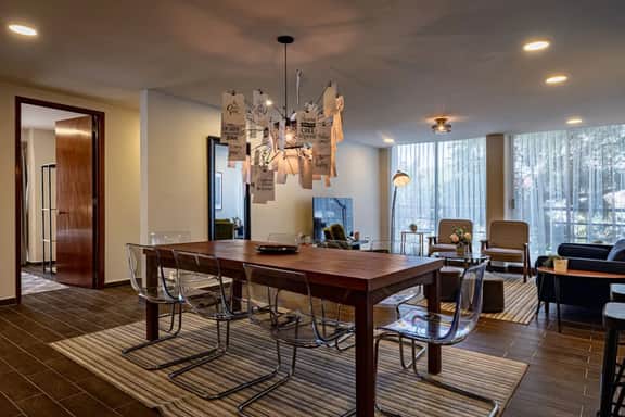 Relaxing Private Balcony, Workspace and Parking - Image 3