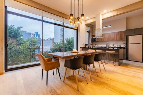 Spacious Roma Norte Loft with Art & City Views - Image 2