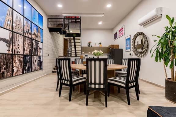Trendy Roma, Private Rooftop, BBQ, AC & Gym - Image 5