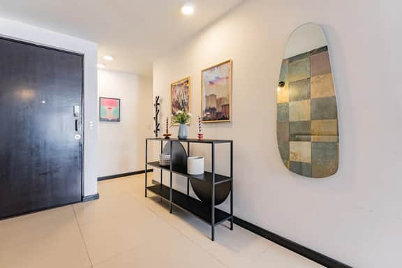 Two Roma Norte Condos with City Views & Workspace - Image 2