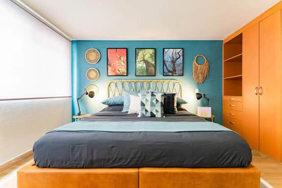Vibrant Roma Norte Home, Walk to Dining - Image 3