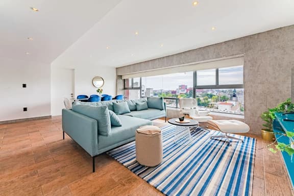 Pet Friendly Condo | Walkable, Food & Nightlife - Image 1