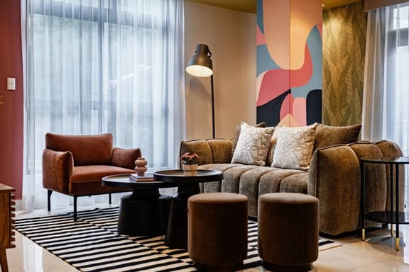Retro-Modern Retreat Near Reforma - Image 1