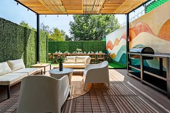 Spacious Condesa Stay, Rooftop Dining, BBQ - Image 1