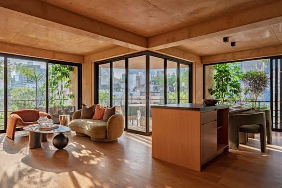 Stylish Apartment with Balcony Steps from Cafe - Image 1