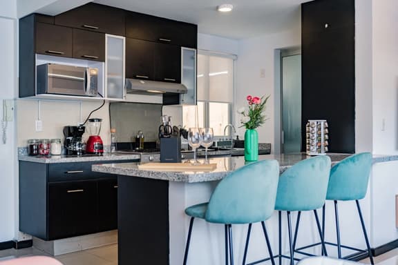 Two Roma Norte Condos with City Views & Workspace - Image 1